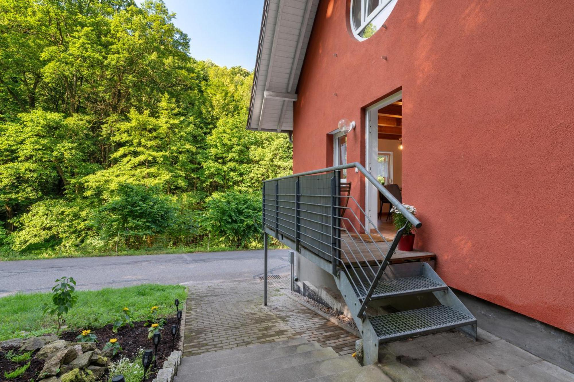 Am Hirschfelsen Apartment *
